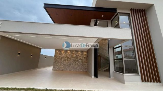 Mansão de Luxo no Império dos Nobres