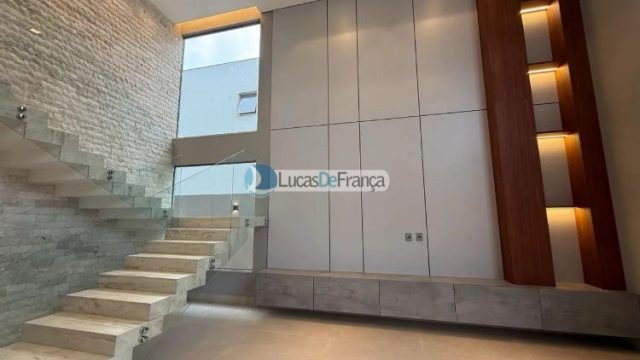 Mansão de Luxo no Império dos Nobres