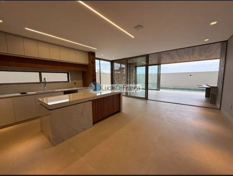 Mansão de Luxo no Império dos Nobres (15)