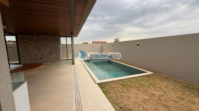 Mansão de Luxo no Império dos Nobres