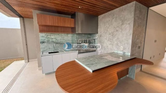 Mansão de Luxo no Império dos Nobres