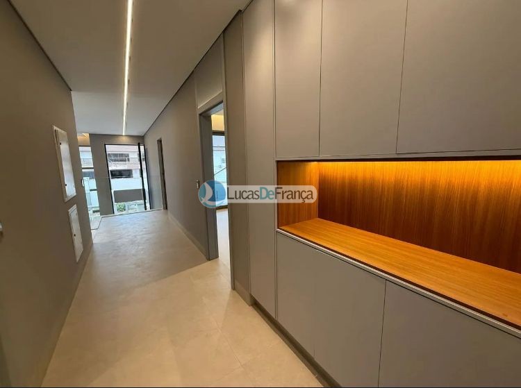 Mansão de Luxo no Império dos Nobres (9)