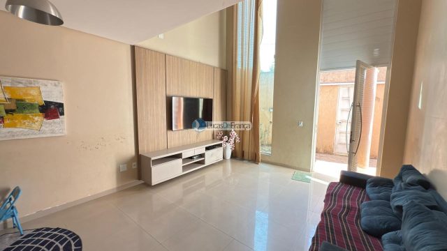 Sobrado na Quadra 22A, Conjunto D, Buritis IV.