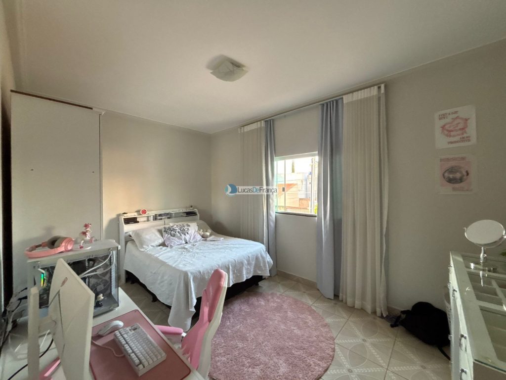 SOBRADO NA VILA MILITAR (10)