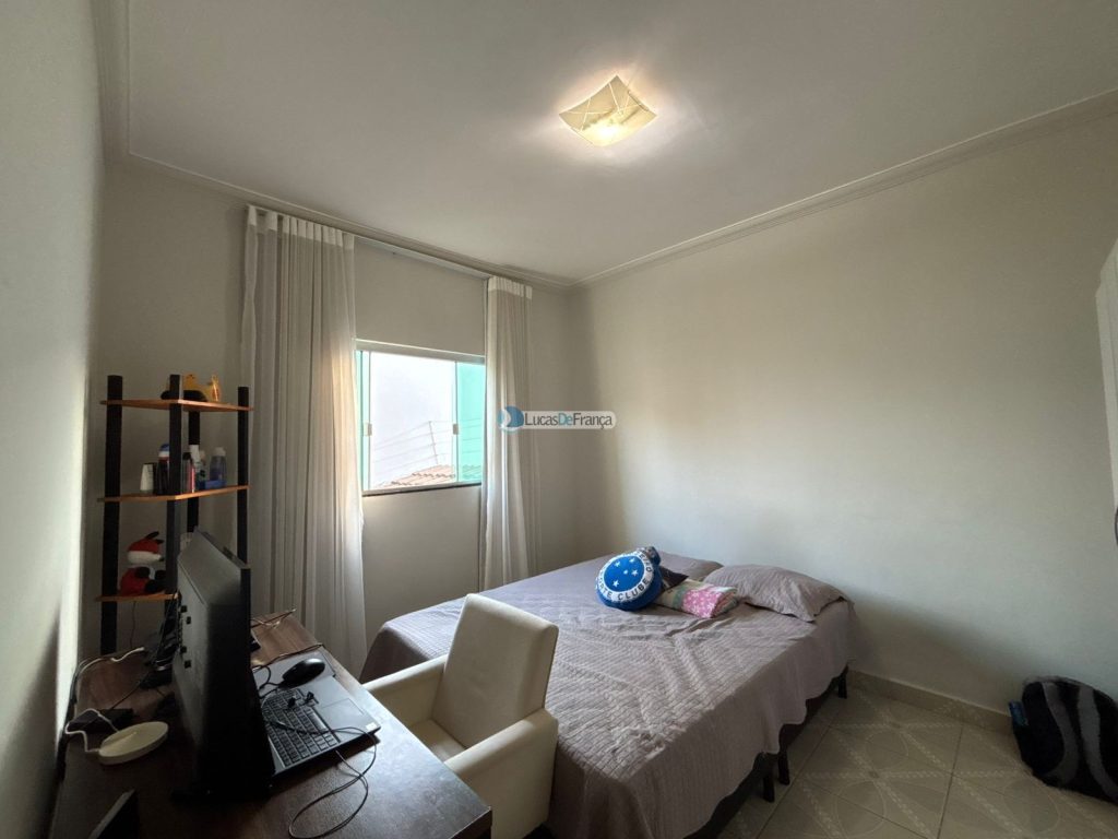 SOBRADO NA VILA MILITAR (11)