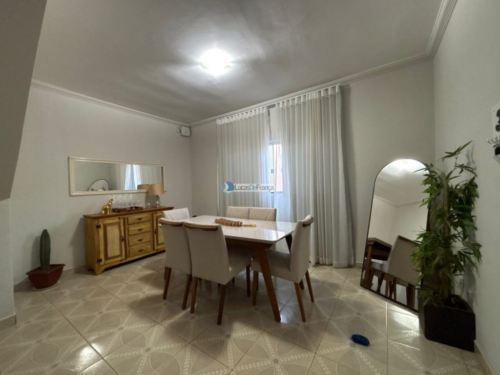 SOBRADO NA VILA MILITAR (17)