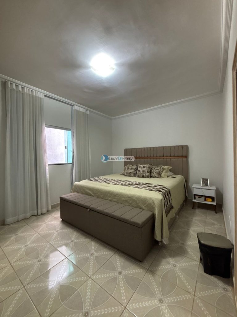 SOBRADO NA VILA MILITAR (2)