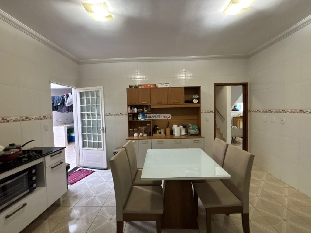 SOBRADO NA VILA MILITAR (20)