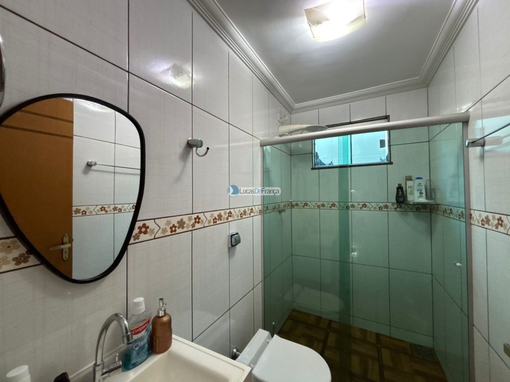 SOBRADO NA VILA MILITAR (3)