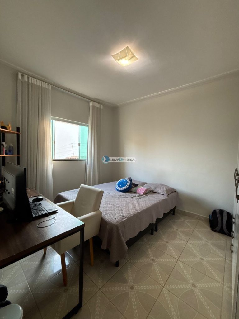 SOBRADO NA VILA MILITAR (4)