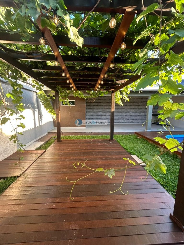 CASA DE ALTO PADRÃO LOCALIZADA NA 12 NORTE PLANALTINA-GO (13)