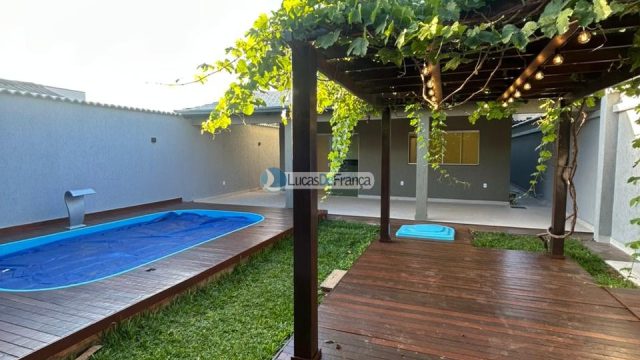 CASA DE ALTO PADRÃO LOCALIZADA NA 12 NORTE PLANALTINA-GO