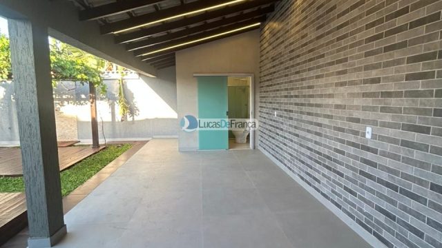 CASA DE ALTO PADRÃO LOCALIZADA NA 12 NORTE PLANALTINA-GO