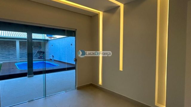 CASA DE ALTO PADRÃO LOCALIZADA NA 12 NORTE PLANALTINA-GO