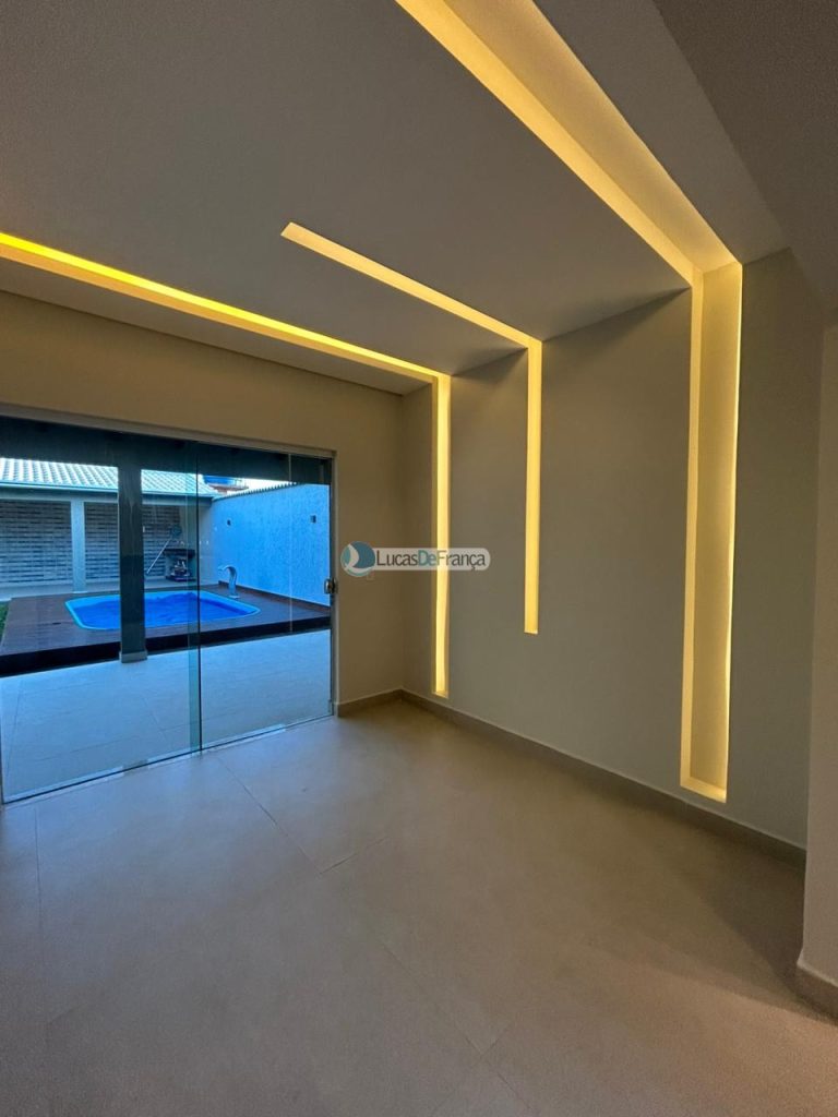 CASA DE ALTO PADRÃO LOCALIZADA NA 12 NORTE PLANALTINA-GO (8)
