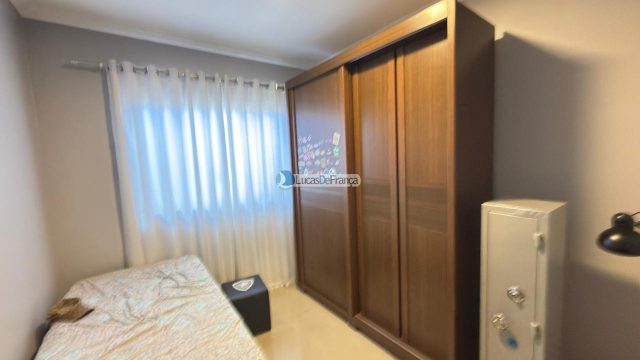 Casa moderna totalmente equipada e mobiliada