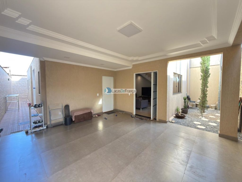 Casa moderna totalmente equipada e mobiliada (18)