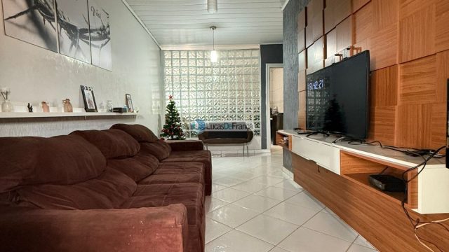 CASA NO BURITIS IV, QUADRA 19