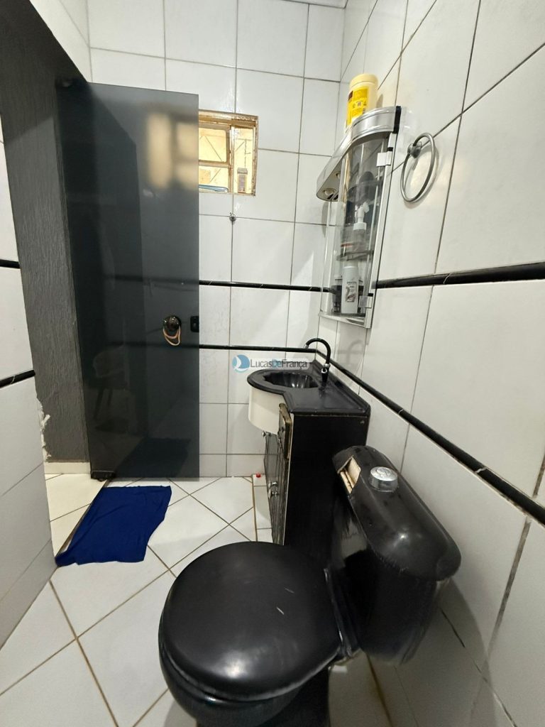 CASA NO BURITIS IV, QUADRA 19 (11)