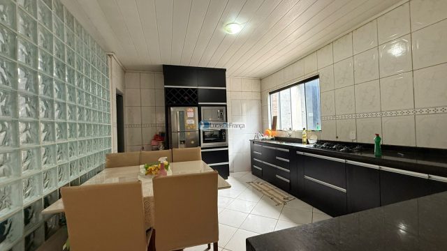 CASA NO BURITIS IV, QUADRA 19