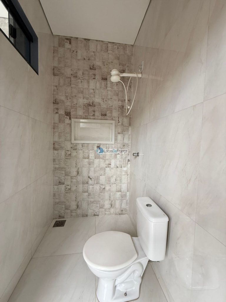 CASA NO BURITIS IV, QUADRA 19 (2)