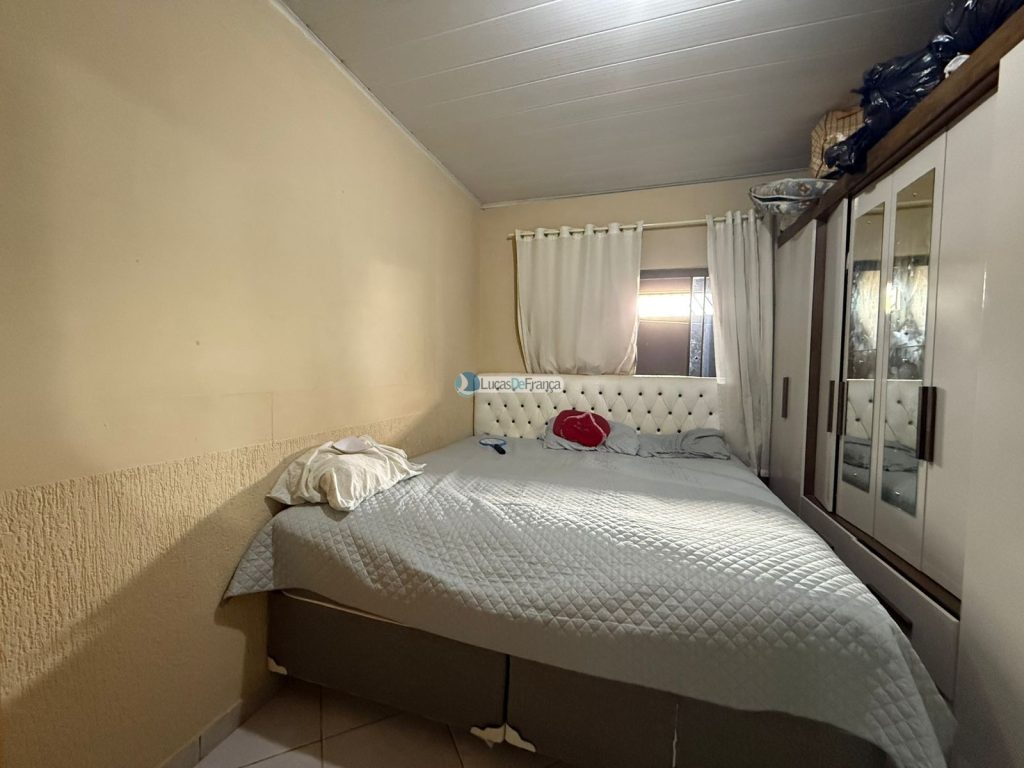 CASA NO BURITIS IV, QUADRA 19 (22)