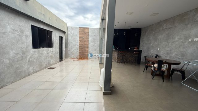 CASA NO BURITIS IV, QUADRA 19