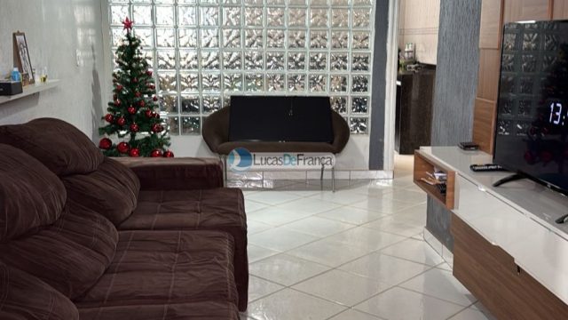 CASA NO BURITIS IV, QUADRA 19