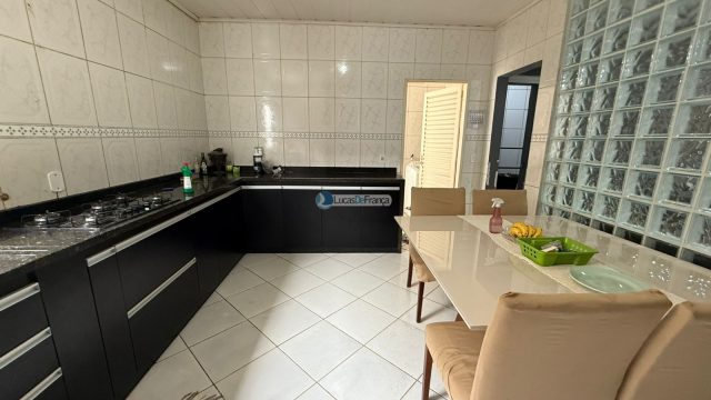 CASA NO BURITIS IV, QUADRA 19