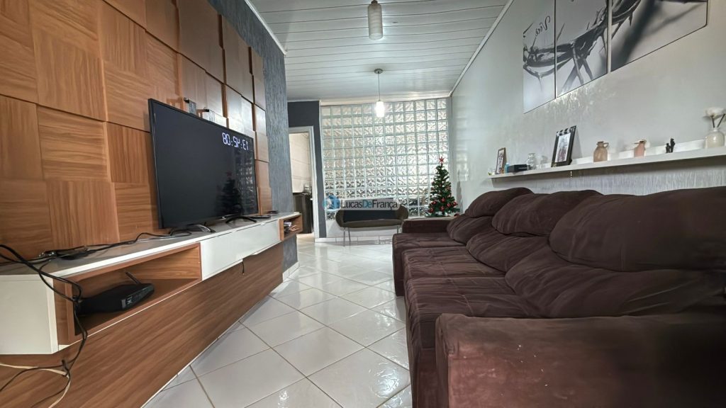 CASA NO BURITIS IV, QUADRA 19 (8)