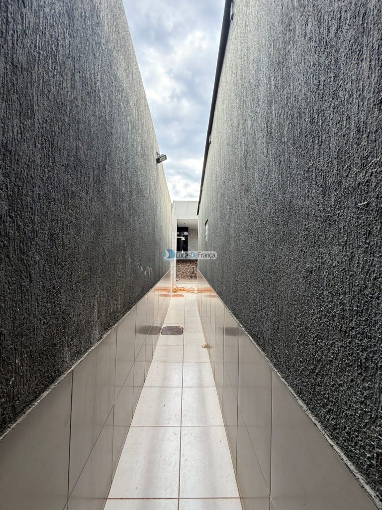 CASA NO BURITIS IV, QUADRA 19 (9)