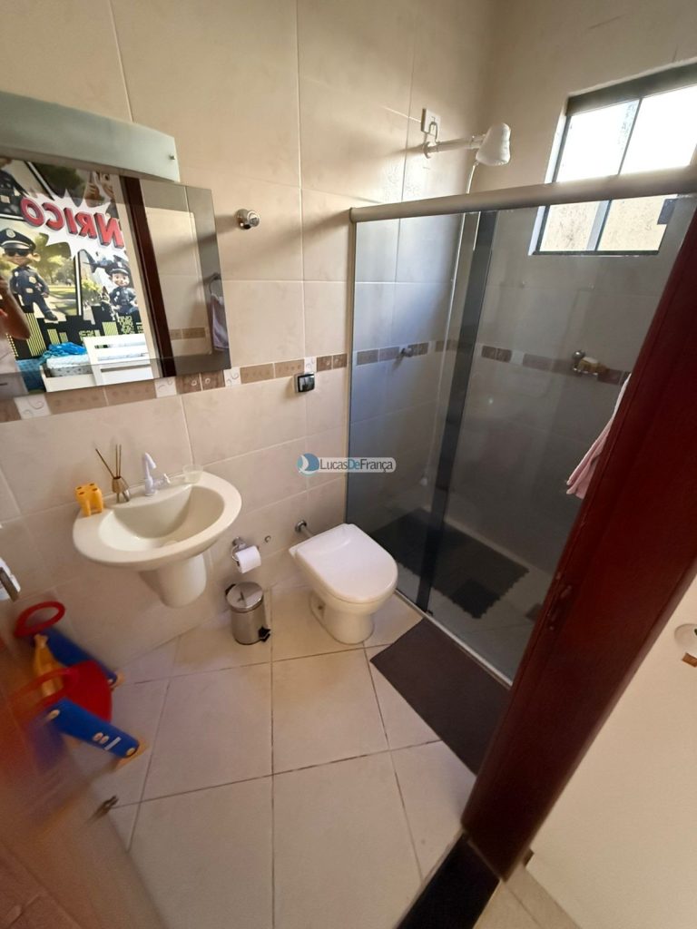 Exclusiva no QMS 18 - Sobradinho DF Casa Solta no Terreno com Suítes e Piscina Aque ( (15)