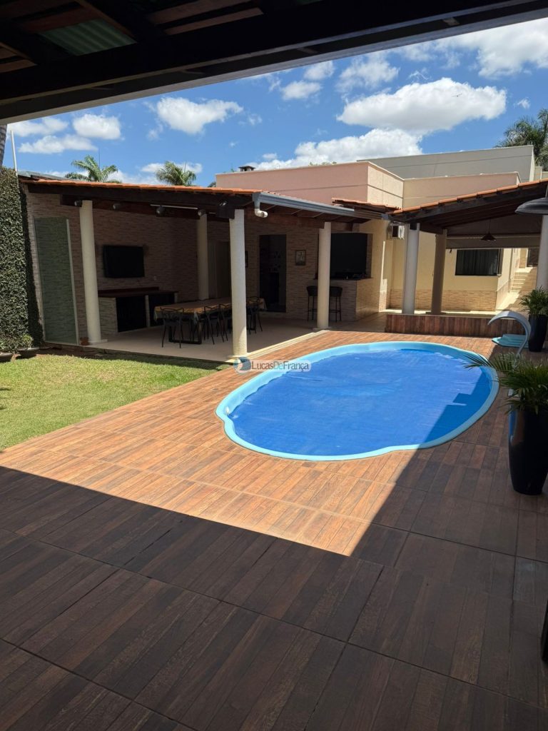 Exclusiva no QMS 18 - Sobradinho DF Casa Solta no Terreno com Suítes e Piscina Aque ( (16)
