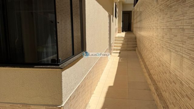 Exclusiva no QMS 18 – Sobradinho DF: Casa Solta no Terreno com Suítes e Piscina Aquecida!