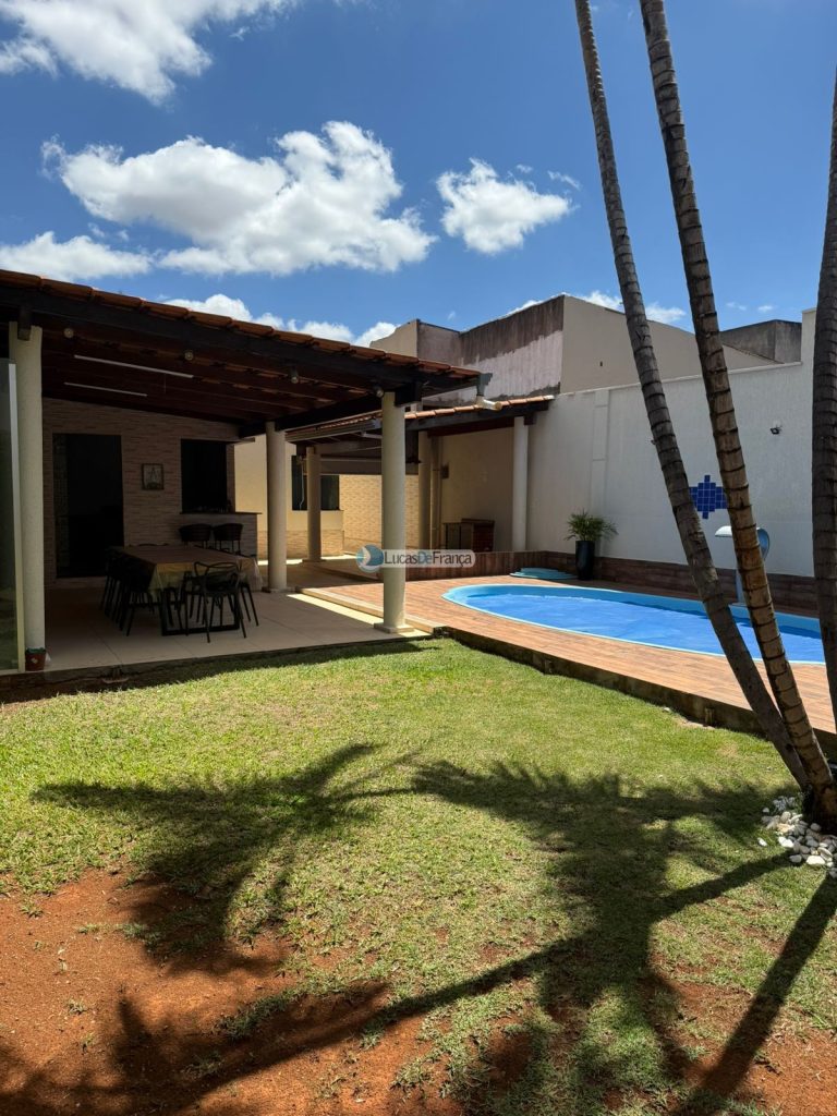 Exclusiva no QMS 18 - Sobradinho DF Casa Solta no Terreno com Suítes e Piscina Aque ( (36)