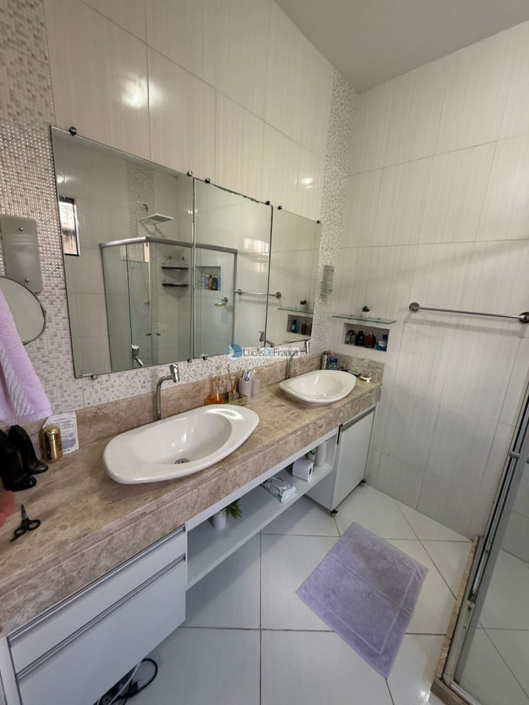 Exclusiva no QMS 18 - Sobradinho DF Casa Solta no Terreno com Suítes e Piscina Aque ( (38)