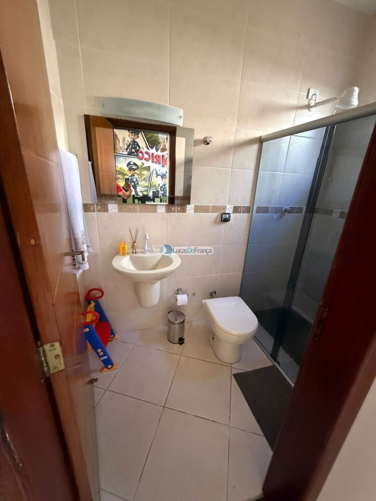 Exclusiva no QMS 18 - Sobradinho DF Casa Solta no Terreno com Suítes e Piscina Aque ( (45)