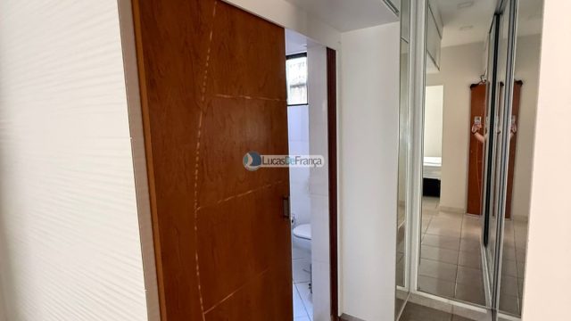 Exclusiva no QMS 18 – Sobradinho DF: Casa Solta no Terreno com Suítes e Piscina Aquecida!