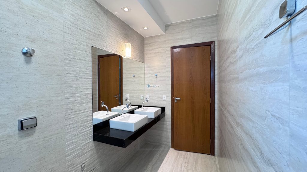 Sobrado de Alto Padrão Condomínio Alto da Boa Vista (23)