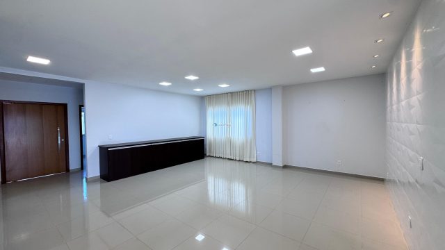 Sobrado Maravilhoso de Alto Padrão – Condomínio Alto da Boa Vista