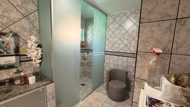 Casa na Avenida Salvador Coelho – Setor Tradicional