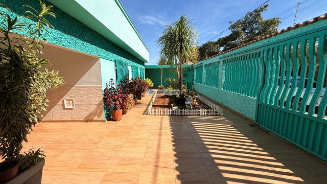 Casa na Avenida Salvador Coelho – Setor Tradicional