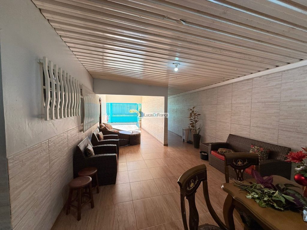 Casa na Avenida Salvador Coelho (20)