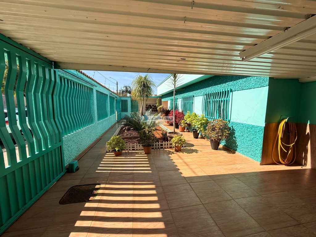 Casa na Avenida Salvador Coelho (4)