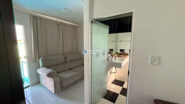 Casa na Avenida Salvador Coelho – Setor Tradicional