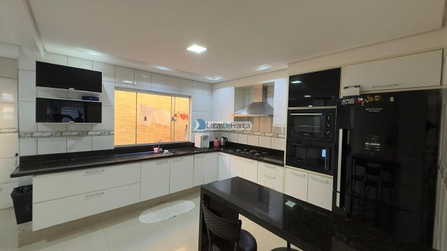 Imóvel de Alto Padrão no Jardim Roriz na Quadra 02 conjunto 2-A (Próximo ao SOF e Independência).