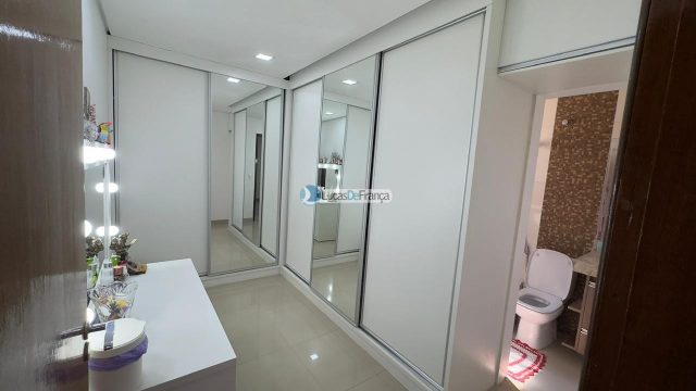 Imóvel de Alto Padrão no Jardim Roriz na Quadra 02 conjunto 2-A (Próximo ao SOF e Independência).