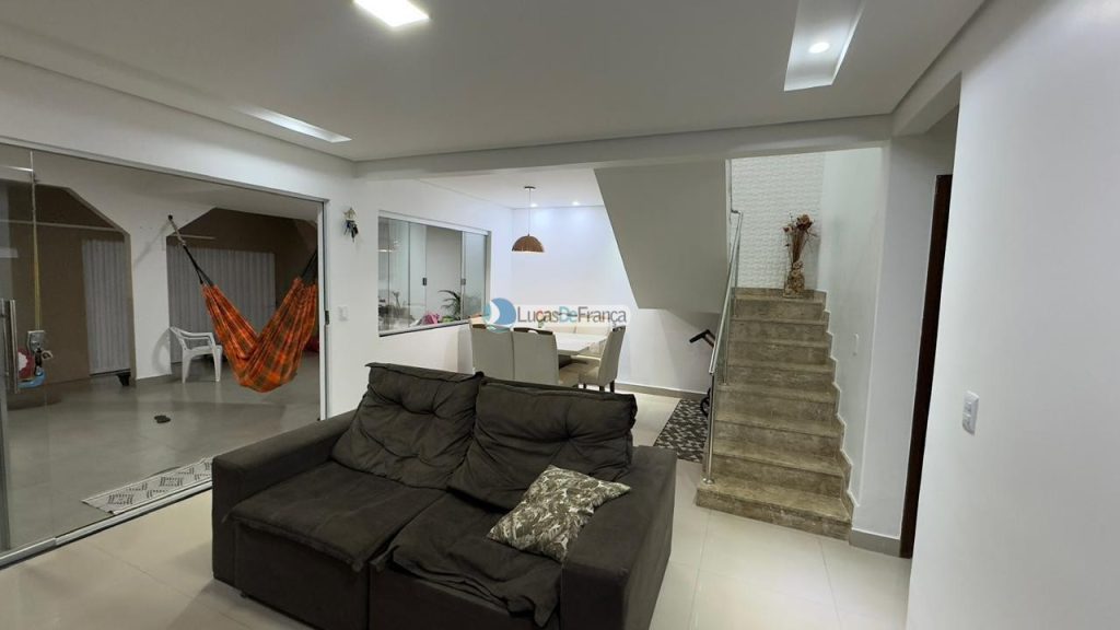 Imóvel de Alto Padrão no Jardim Roriz na Quadra 02 conjunto 2-A (Próximo ao SOF e Independência). (24)