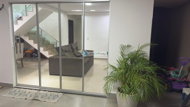 Imóvel de Alto Padrão no Jardim Roriz na Quadra 02 conjunto 2-A (Próximo ao SOF e Independência).