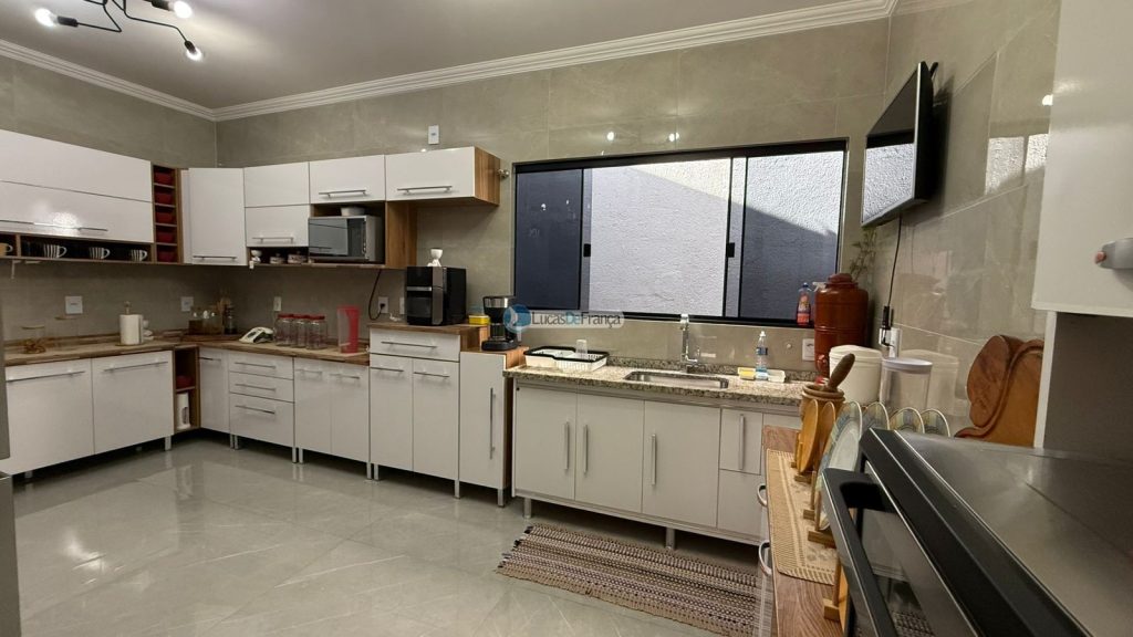 Imóvel na laje localizado no Paranoá (11)